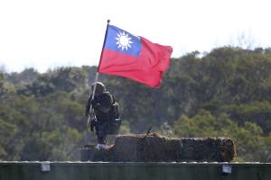 Una bomba globale da 5 trilioni di dollari: cosa succede se la Cina attacca Taiwan