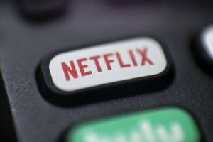 Netflix verso nuovi aumenti: cosa può cambiare per chi paga l'abbonamento