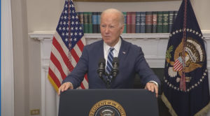 "Era la voce della verità". Biden commenta la morte di Navalny 