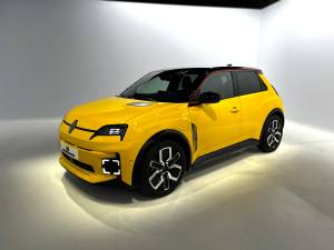 Renault 5 E-TECH Electric: l'anteprima dell'elettrica da meno di 25.000 euro