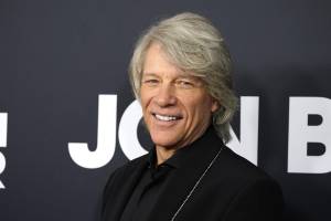 Jon Bon Jovi operato alle corde vocali: cosa succede al tour