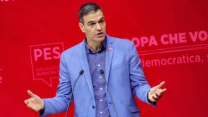 Spagna, niente dimissioni per Sanchez: continuerò a essere premier