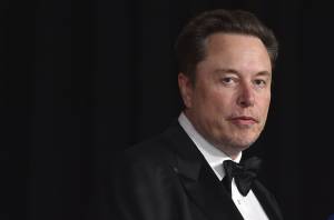 Tesla licenzia 14mila dipendenti: il sogno green è già un incubo