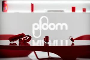 "Ploom Special Edition Red": il nuovo dispositivo debutta alla Milano Design Week