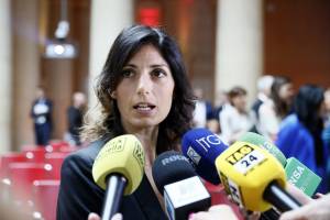 Raggi rinviata a giudizio. Calunnia al manager Ama