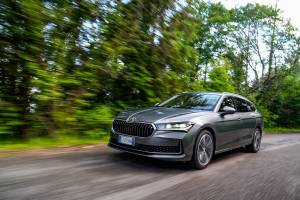 Skoda Superb, guarda la gallery