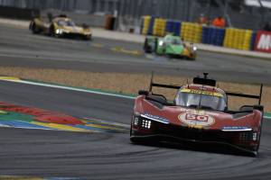 Ferrari rosso... Fuoco Bis storico a Le Mans
