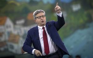 Dagli scontri di piazza all'idea di intesa l'insostenibile desistenza di Mélenchon