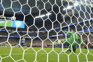 Il Brasile affonda ai rigori contro l’Uruguay in dieci ed è eliminato dalla Copa America