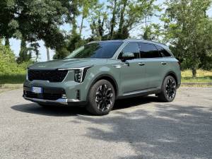 Kia Sorento 2024: ancora più stile, super accessoriata e ritorna il diesel