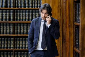 "Renzi cerca solo i voti che lui non prende più. È più vicino alla destra"