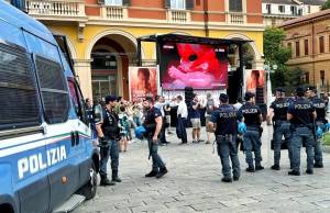  Pro Vita & Famiglia aggrediti dalle femministe a Bologna 