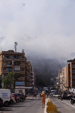 Rogo a Monte Mario, evacuati palazzi e sede Rai