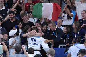 Doppietta d'oro dell'Italia: Bellandi nel Judo e De Gennario nella canoa. Argento per il fioretto femminile