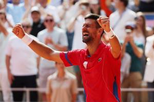 Le lacrime di Nole, il senso olimpico del tennis