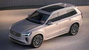 Nuova Volvo XC90 2024, tutte le novità della rinnovata ammiraglia ruote alte