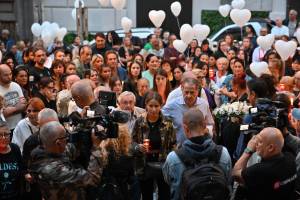 Morta uccisa da una statuetta, la fiaccolata organizzata per Chiara Jaconis a Napoli