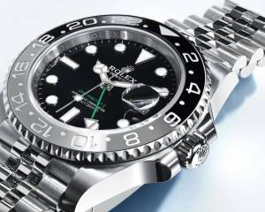 Rolex GMT-Master II, lunetta grigio/nera su acciaio Oystersteel