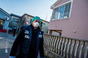 Media spagnoli diffondono isterismo sui contagi in Italia