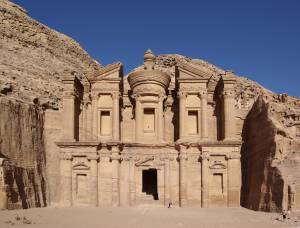 Giordania, muore turista italiano colpito da un masso nel sito archeologico di Petra