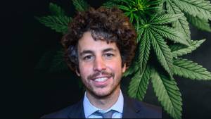 Santori: “Coltivo cannabis”. Ce n’eravamo accorti