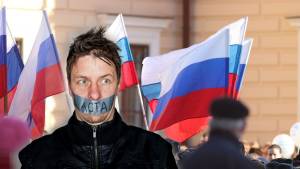 Democrazia ucraina: banditi i partiti filorussi