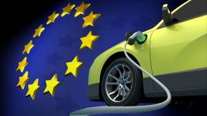 Le 4 bugie dell’Ue sull’auto elettrica