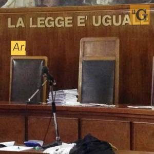 Nigeriano condannato a 2 anni di reclusione: violentò una bambina nel suo negozio 