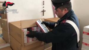 I carabinieri hanno sequestrato oltre 700 chili di sigarette di contrabbando ad Ercolano