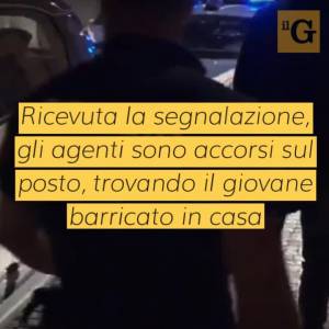 Durante la lite, afferra il coltello e si scaglia contro fratello: arrestato 33enne