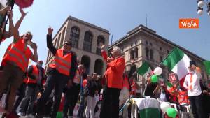 Manifestazione Gilet Arancioni, Antonio Pappalardo: “Basta mascherine e vaccini sono pericolosi” 