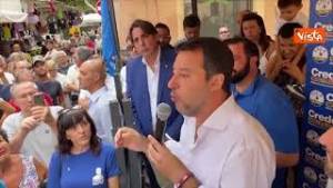 Salvini: "Imprenditori mi chiedono di rivedere sanzioni a Russia"