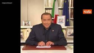 Berlusconi ai giovani: "Sono partito da zero"
