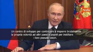 Putin: "Lo scopo dell'Occidente è distruggere il nostro Paese"