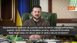 SOTTOTITOLI Zelensky: "Quando bandiera ucraina tornerà nessuno si ricorderà di pseudo-referendum"