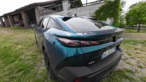 Peugeot 408, le nostre pillole: guarda il video