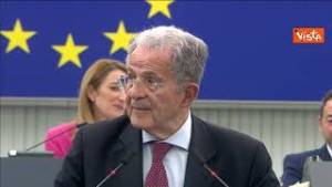 Prodi: Dare risposta positiva a Paesi che chiedono di entrare nell'Ue