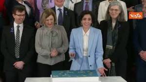 Consiglio Ue Affari Generali, ministri celebrano 20ennale allargamento Ue con una torta a tema