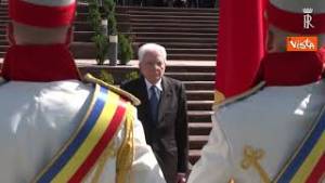 Mattarella in Moldova, gli onori all'arrivo al Palazzo Presidenziale