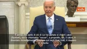 Biden scherza con Starmer: “Abbiamo parlato di football, noi lo chiamiamo soccer”