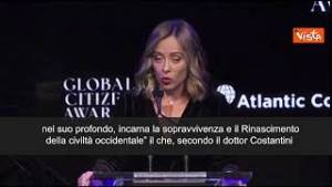 Meloni: "Non vergognarsi di difendere parole come Nazione"