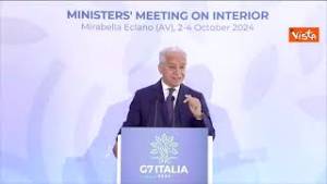 G7 Interno, Piantedosi: “Modello dei centri per migranti in Albania guardato con interesse in Ue”