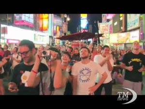 E Times Square festeggia