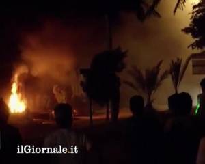 Incendiata sede del partito di Morsi