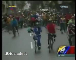 Caduta in diretta per il premier Venezuelano