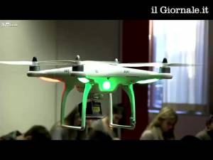 Drone per non copiare durante gli esami