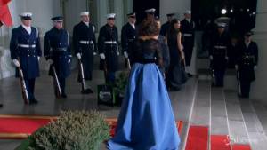 Michelle Obama alla Casa Bianca con un abito Carolina Herrera