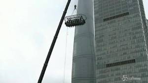 A Shanghai il primo ristorante sospeso nel vuoto 