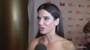 Sandra Bullock spegne 50 candeline