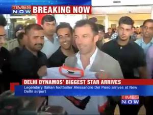 Arrivo di Del Piero in India. I fans in delirio